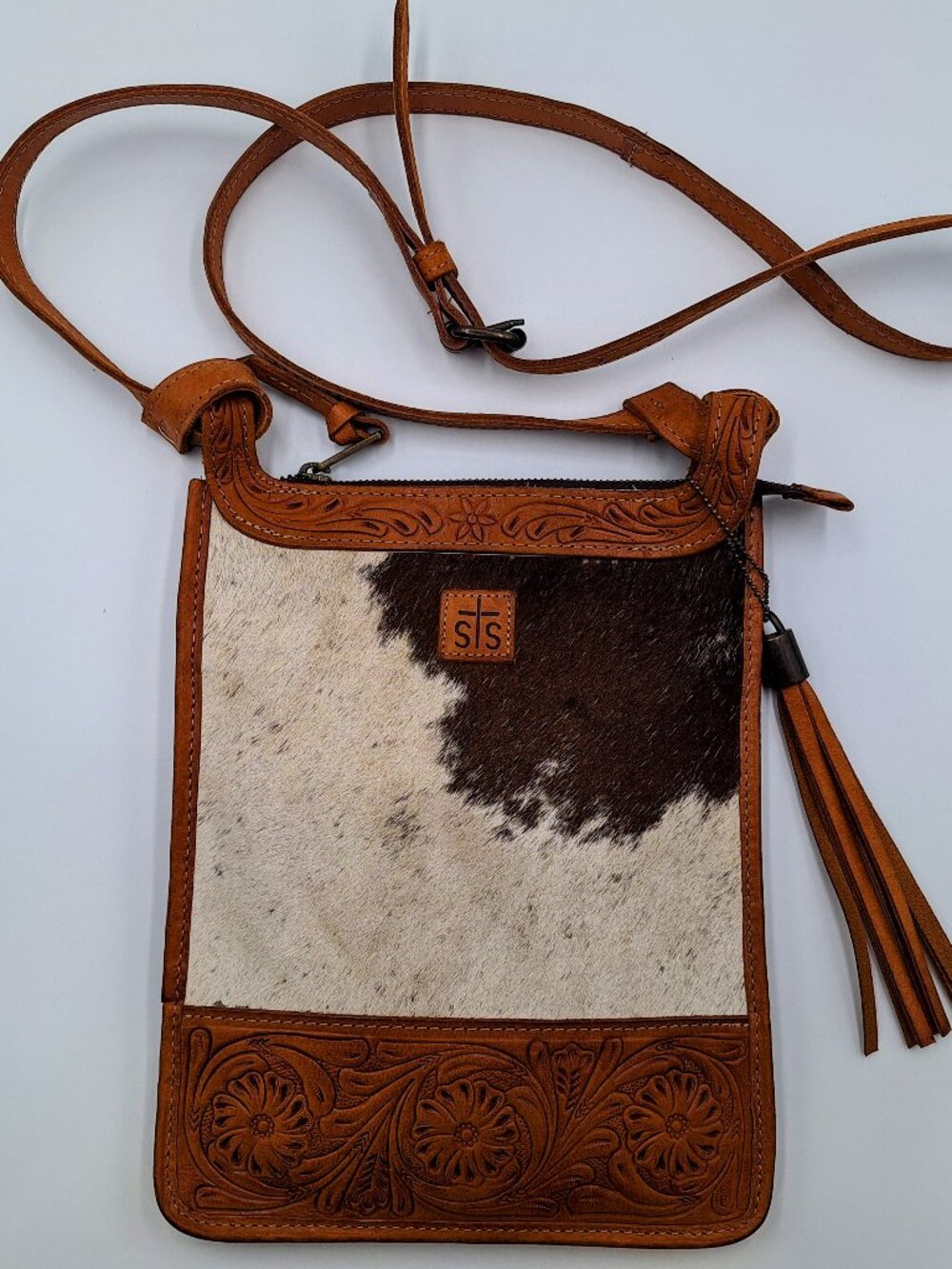 STS Ranchwear Floral Tooled Leather Cowhide Crossbody Purse Western
